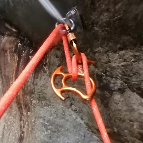 Kong OKA-X Descender